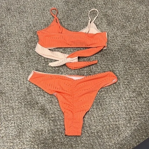 Shein Women's Swimsuits Cross Wrap Tie Back Bikini Top Color Block size Large - Picture 4 of 9